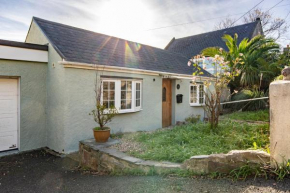 Gorse Cottage - Sea Views Village Centre